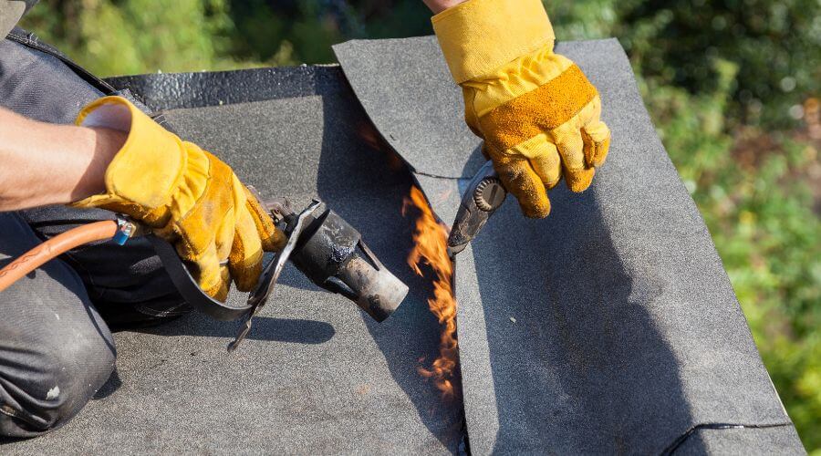 Professional gutter cleaning in Center, ND